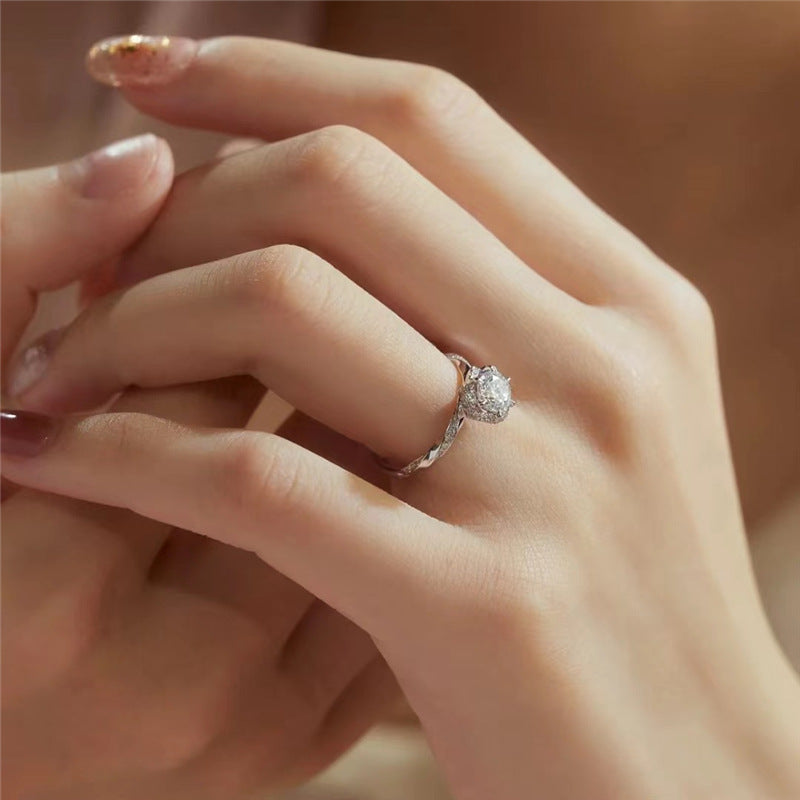 Round Cut Flower Moissanite Ring AU750 Valentine's Day Gift-R028